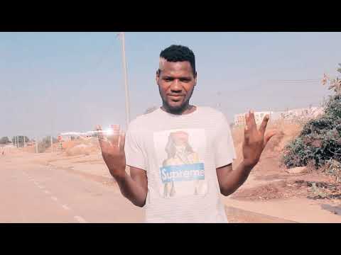 B MC ft Pé do galo (sanguessuga)