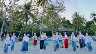 Download lagu KU BAHAGIA / MELLY GOESLAW / KREASI / IZMI RIANDINI mp3