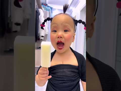 The pretty girl dropped her popsicle and cried in anger #funny #smileforever #cute #smilesnippets