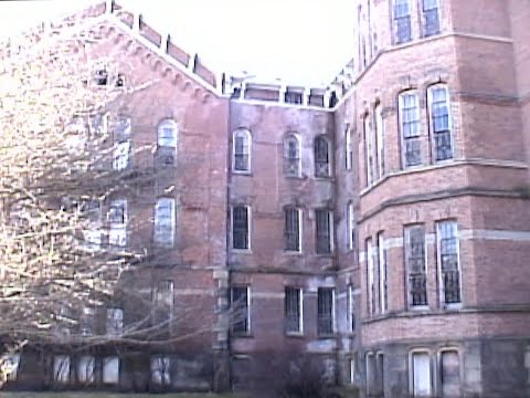 The Catastrophe at the Kirkbride [Exploring an abandoned wing of a Kirkbride asylum]