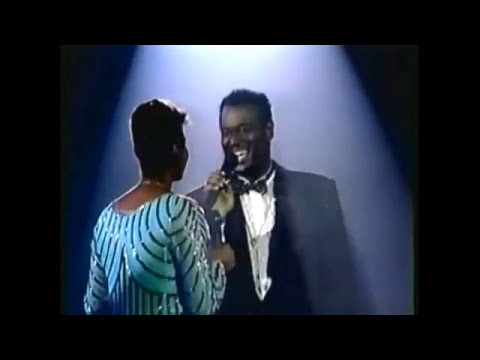 #nowwatching Luther Vandross & Dionne Warwick - How Many Times