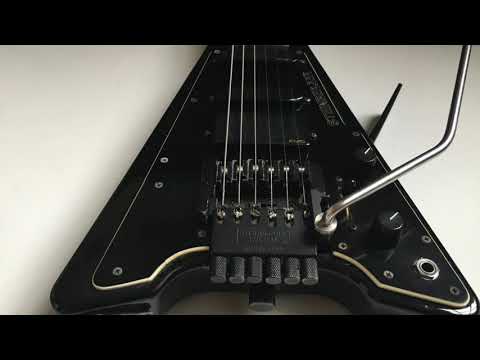 Steinberger GP4T 1986  "Mini V"  Black image 14