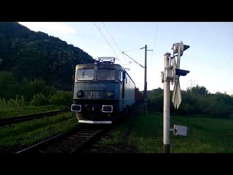 Tren plin cu lemne pleaca de la Subcetate catre Petrosani.