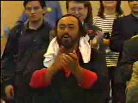 UST Singers singing for PAVAROTTI - LLANGOLLEN EISTEDDFOD