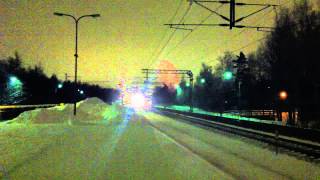 preview picture of video '[VR] class Sr 1 electric locomotive pulling Kolari bound night express train nr. P 269 past...'