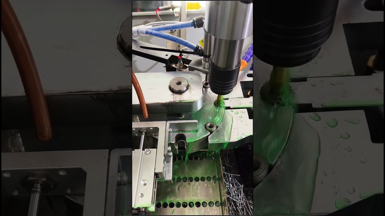 Rotary automatic tapping machine