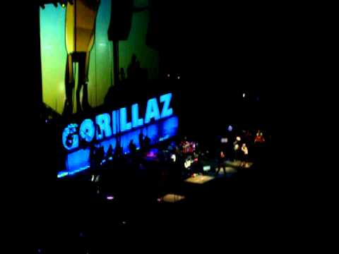 Gorillaz and Miho Hatori- 19-2000 (MSG 2010)