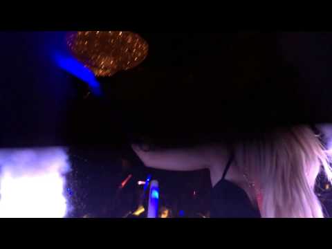 Mobin Master vs Tate Strauss - Release the Beast @ APPLE Adelaide!