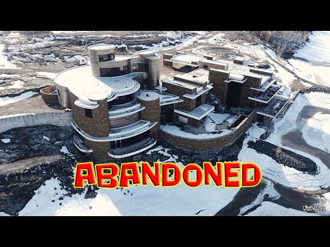 Exploring The Abandoned Peter Grant $25,000,000 Mansion (LARGEST MANSION IN CANADA!!)