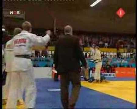 NK teams judo