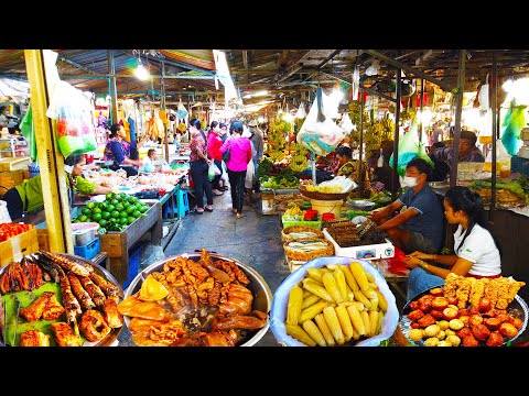Real Foods And People Activities At Deum Ampel Market - Phnom Penh Street Food Tour