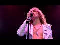 The Darkness - Growing On Me (T In The Park 2004)