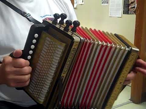 Gary Gale demonstrates the Hohner 4-stop accordion