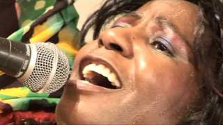 Jenny Bell sings Miriam Makeba