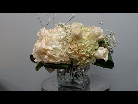 How to make a low flower wedding centrepiece. Video