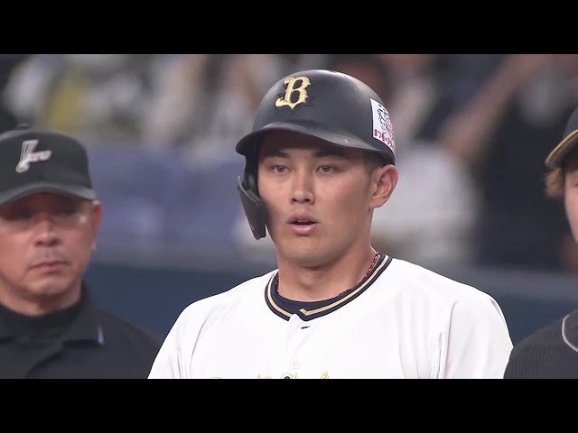 【8回裏】スタメン起用に応えた!! バファローズ・ドラ2野口智哉が嬉しいプロ初ヒット!! 2022年4月19日 オリックス・バファローズ 対 福岡ソフトバンクホークス