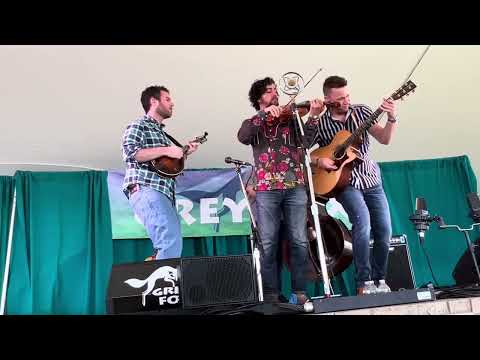 On the Trail Live at Grey Fox Bluegrass Fest Performs "What Do I Need with Love" by Charlie Widmer