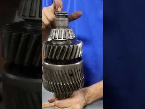 How does a Marine Transmission Work #Shorts