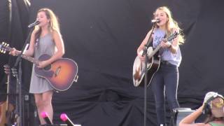 Maddie and Tae - Right Here, Right Now - Country USA 2016