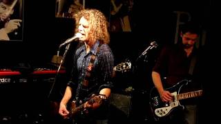 Les Trois Tetons "Friend of the Devil" e "Memphis, Tennessee" LIVE @ Raindogs