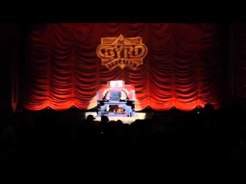 Byrd Theater Organist