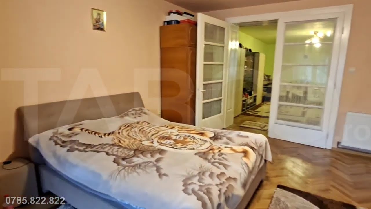 Apartament spatios de vanzare cu 3 camere la etajul 1 in Orasul de Jos - Video
