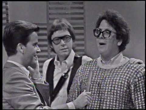 American Bandstand 1967- Interview Turtles