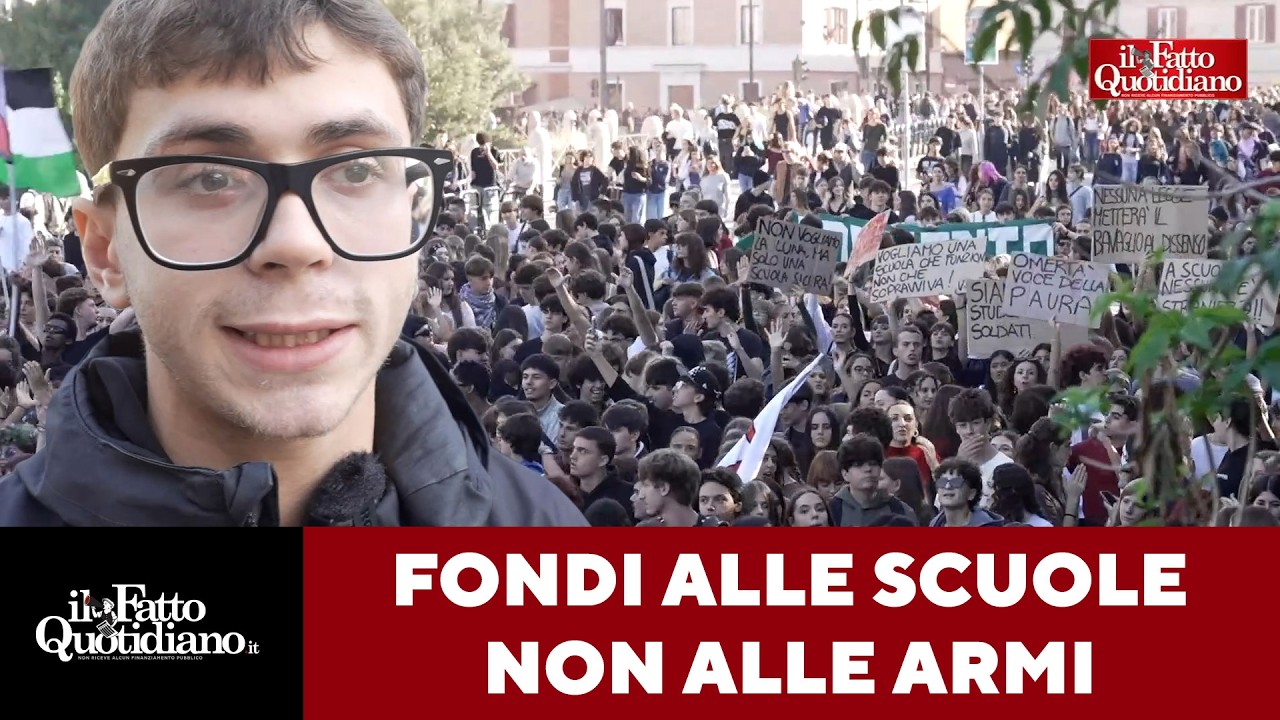 “Controsoffitti crollati, aule allagate: i soldi non vadano ai missili”: le voci degli studenti