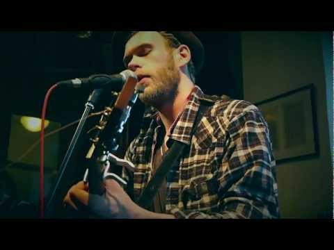 Michael Prins - Morning Sun & Rivertown Fairytales (live acoustic)