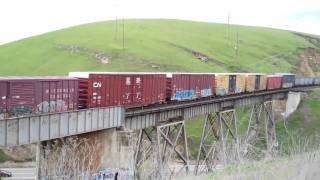 preview picture of video 'Union Pacific on Altamont Pass'