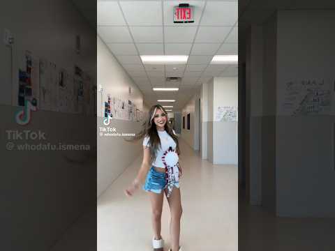 aw her mum #notmine #youtubeshorts #tiktokreupload #hoco #blowup #mena #granny #plants #roblox