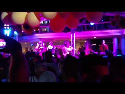 Sister sledge live in ocean club Ibiza