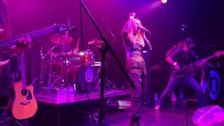 Tadpole - You Know It - Live at Totara Street Mt Maunganui NZ - 28/11/2025