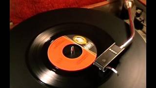 Question Mark (?) &amp; The Mysterians - Midnight Hour - 1966 45rpm