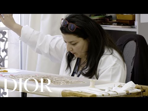 Autumn-Winter 2018-19 Haute Couture Show – Embroidery at Vermont