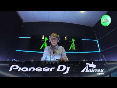 Live @ Radio Intense 28.08.2013 - IRA (We Love EDM 013)