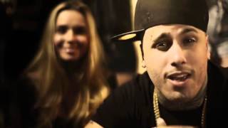 PISO 21 ft  Nicky Jam   Suele Suceder Video Oficial @Piso21Music   Musica Nueva 2014