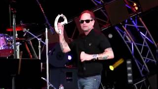 The Smithereens &quot;Yesterday Girl&quot; @Epcot 03/30/2019