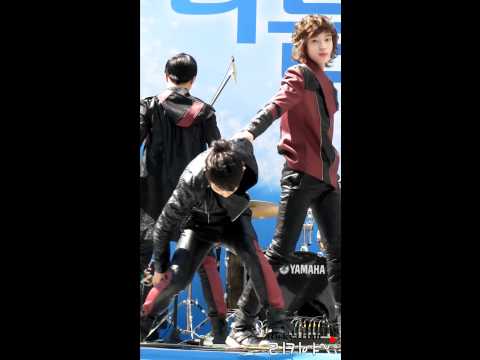 110326 sharing concert - supa luv by Rickya.com