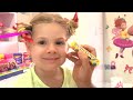 Diana and Dad Pretend Play Candy salon