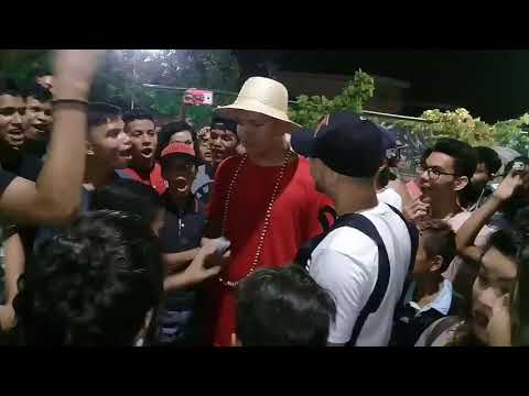 BATALHA DE MC ' S TITO VS  SAL