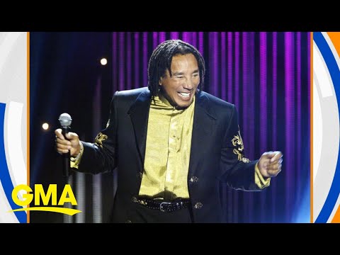 Music legend Smokey Robinson shares inside stories of his career