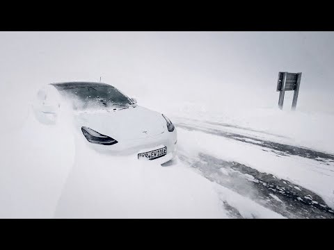 Tesla im Schneesturm: Was ist kaputt gegangen? (Nordkap Doku Q&A)