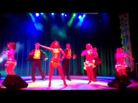 Noemi Arnoczky Professional Show Singer & Musician