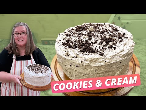 The Cookies & Cream Cake You Didn’t Know You Needed 🍪🍰