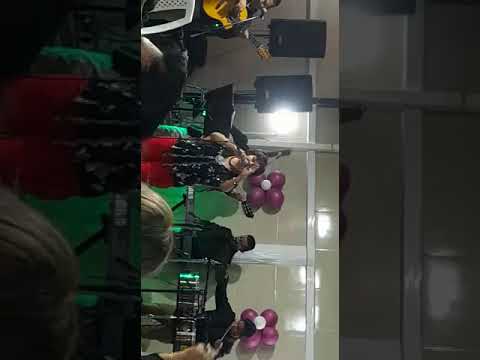 blanquita cantando en el cumpleaños de su ñaña