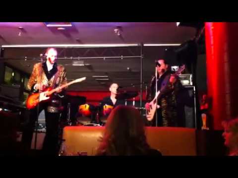 Cagey Strings -  Sway