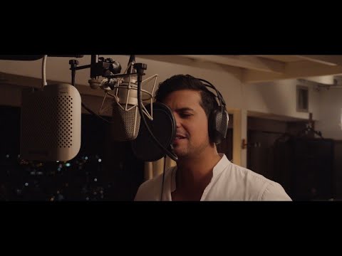 Pedro Escalante - Quédate (Official Video)