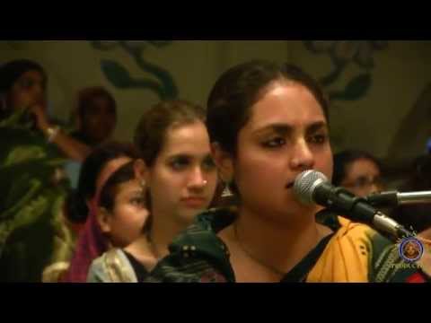 2015 Mayapur Jhulan Yatra - Kirtan led by H.G. Vishaka devi dasi. Day-2