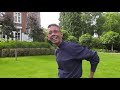 ‘Bloody hell’, dit is nieuwe pastoor van Reusel